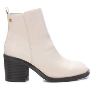 NEW XTI women's leather booties in ice